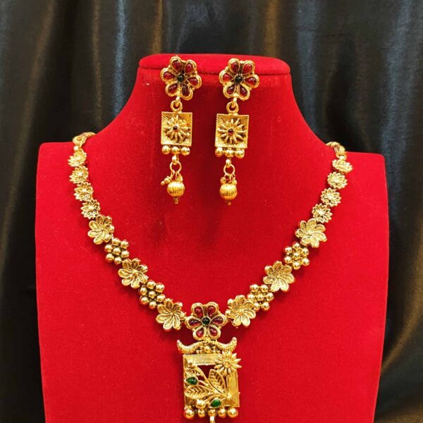 Enchanted Floral Gold Necklace Set