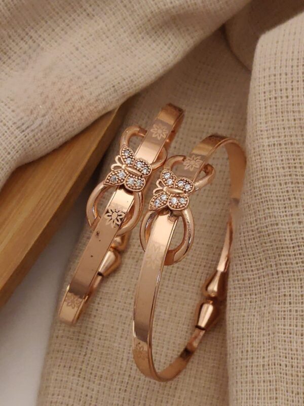 Timeless Chic Bangle