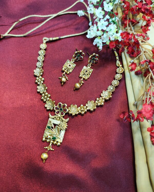 Enchanted Floral Gold Necklace Set - Image 2