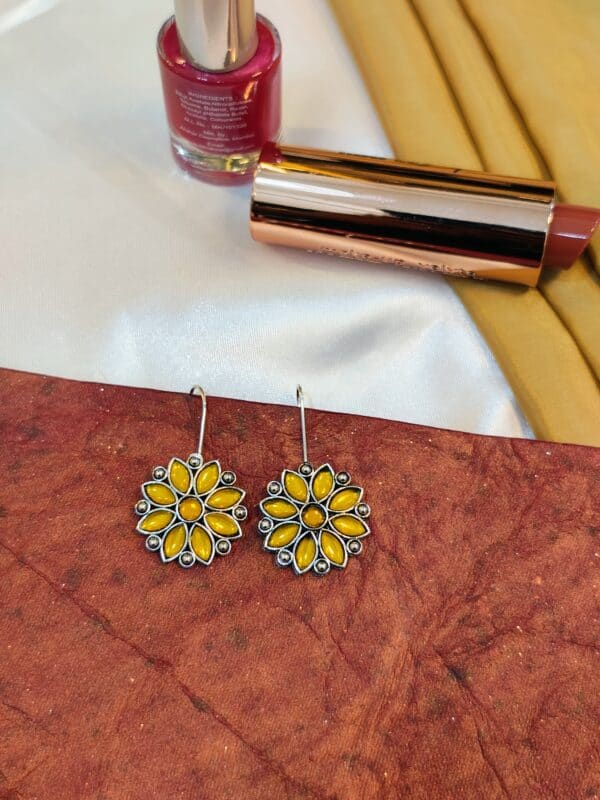 Elegance in Bloom Earring - Image 15
