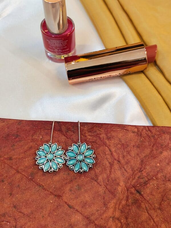 Elegance in Bloom Earring - Image 4