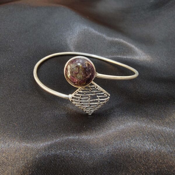 Elegant Silver-Plated Geometric Stone Bracelet