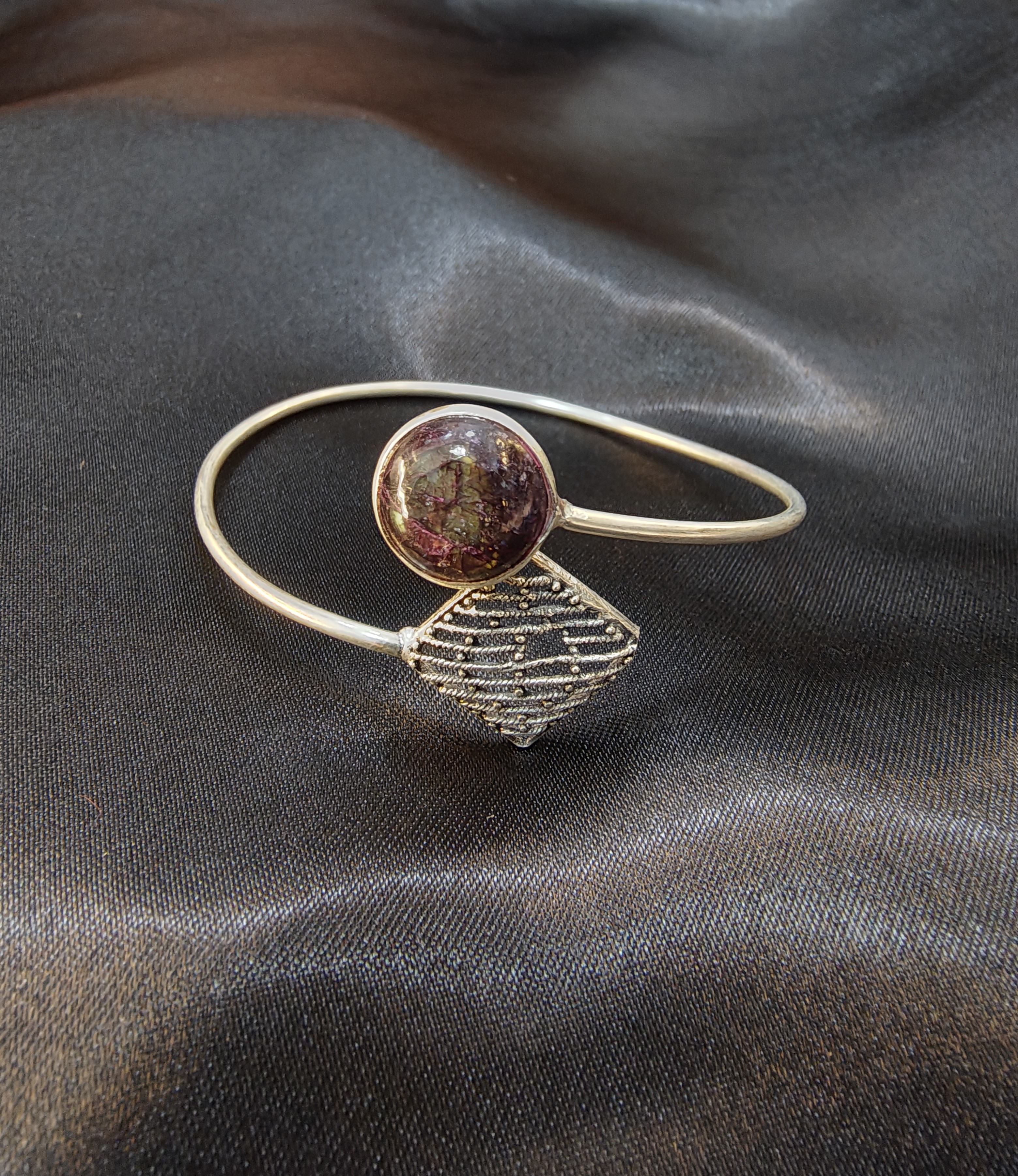 Elegant Silver-Plated Geometric Stone Bracelet