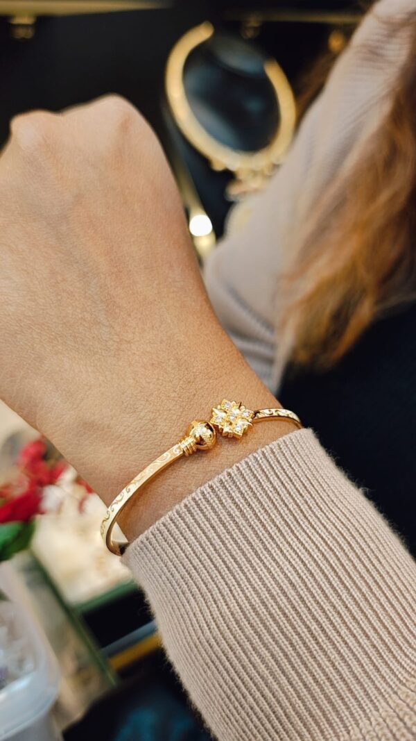 Eternal Bloom Diamond Kada - Image 2
