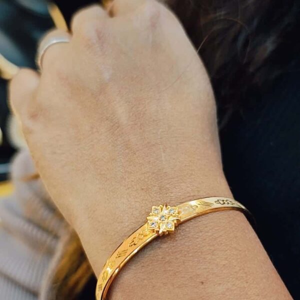 Floral Charm Gold-Plated Bracelet