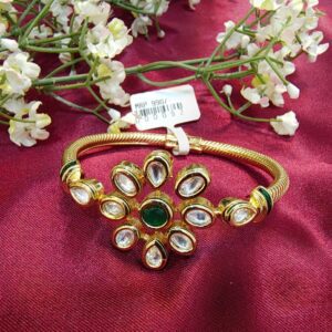 Gold-Plated Kundan Flower Bracelet