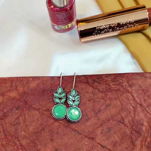 Leafy Affair Earring - "Mint Green"