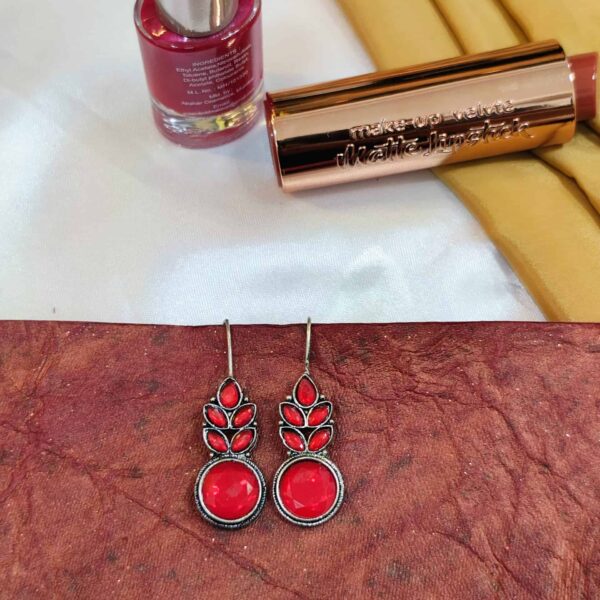Leafy Affair Earring - "Red"