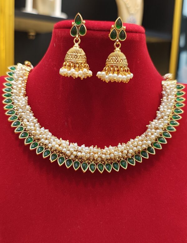 Majestic Pearl and Green Stone Necklace Set - Image 4
