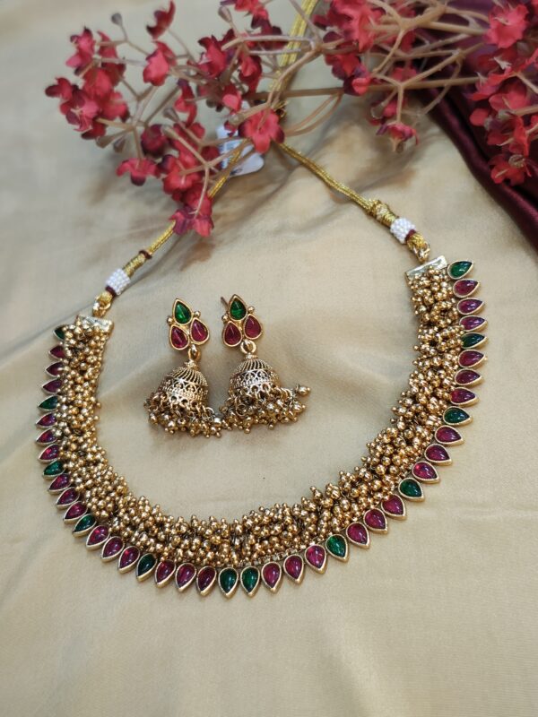 Majestic Pearl and Mix Stone Necklace Set - Image 4