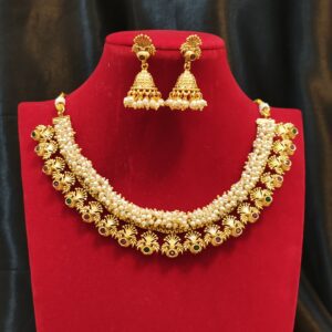 Pearl-Embedded Gold Necklace Set