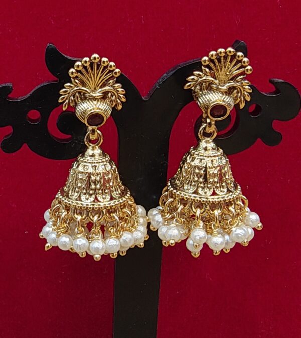 Pearl-Embedded Gold Necklace Set - Image 3