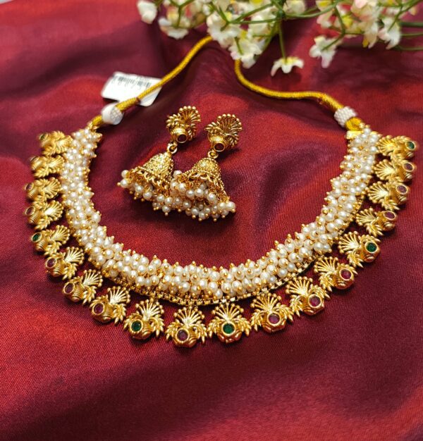 Pearl-Embedded Gold Necklace Set - Image 5