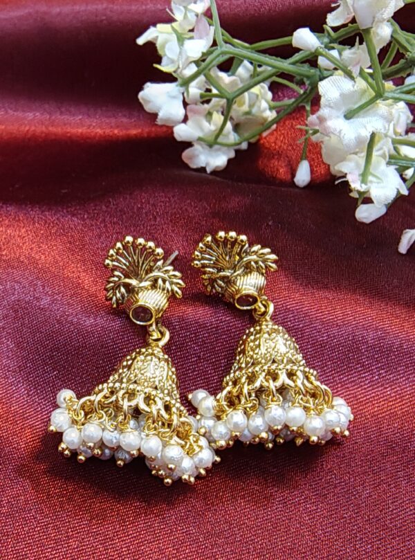 Pearl-Embedded Gold Necklace Set - Image 7