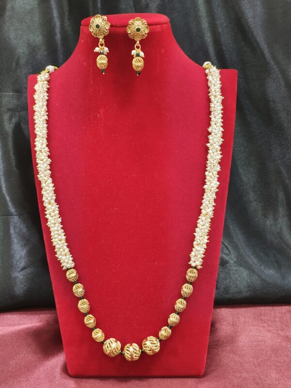 Pearl Strand Gold Green Necklace Set