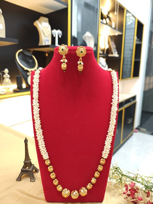 Pearl Strand Gold Green Necklace Set - Image 3