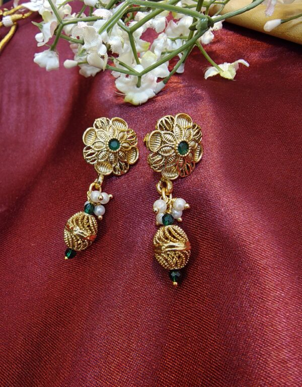 Pearl Strand Gold Green Necklace Set - Image 6