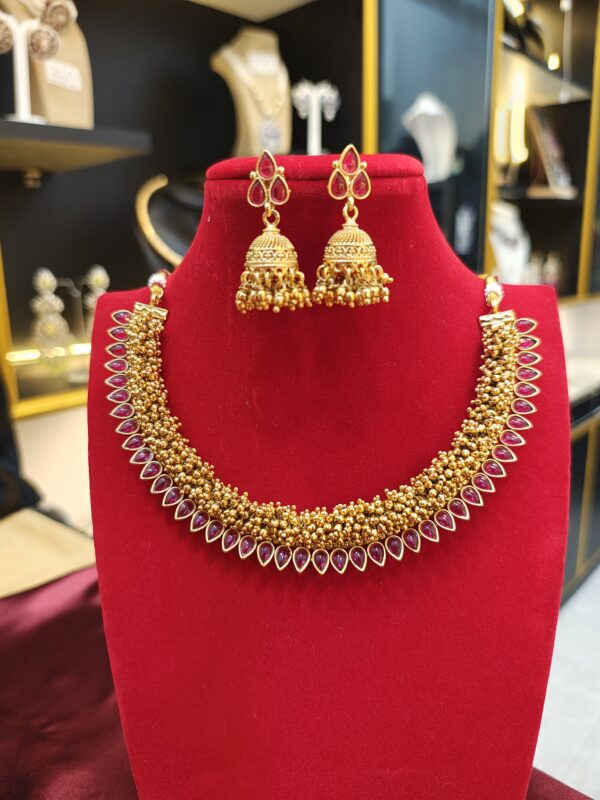 Majestic Pearl and Pink Stone Necklace Set - Image 4
