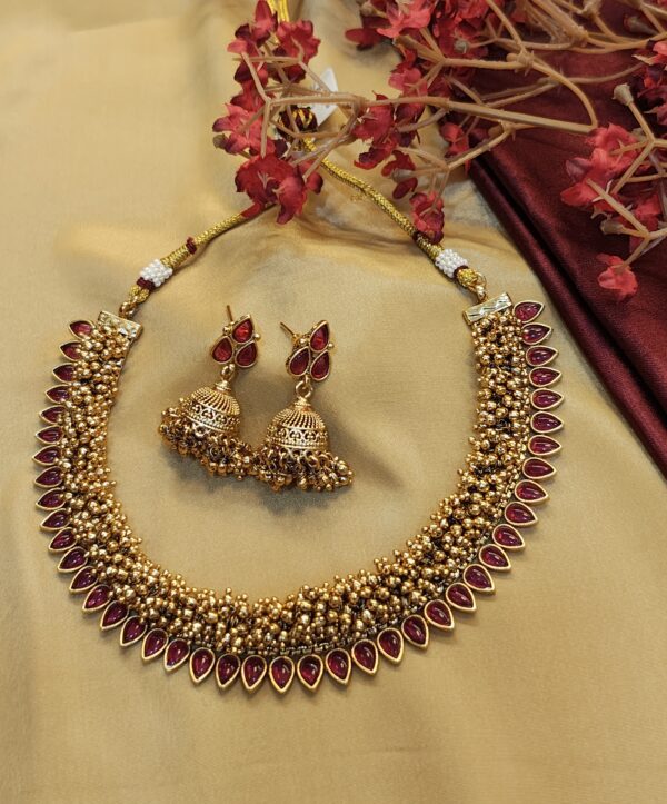 Majestic Pearl and Pink Stone Necklace Set - Image 5