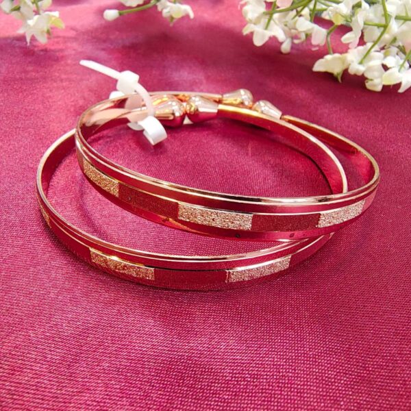 Sleek Groove Gold Kada