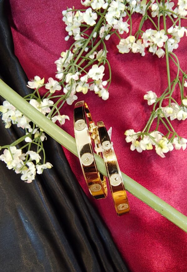 Stunning Gold Kada - Image 3