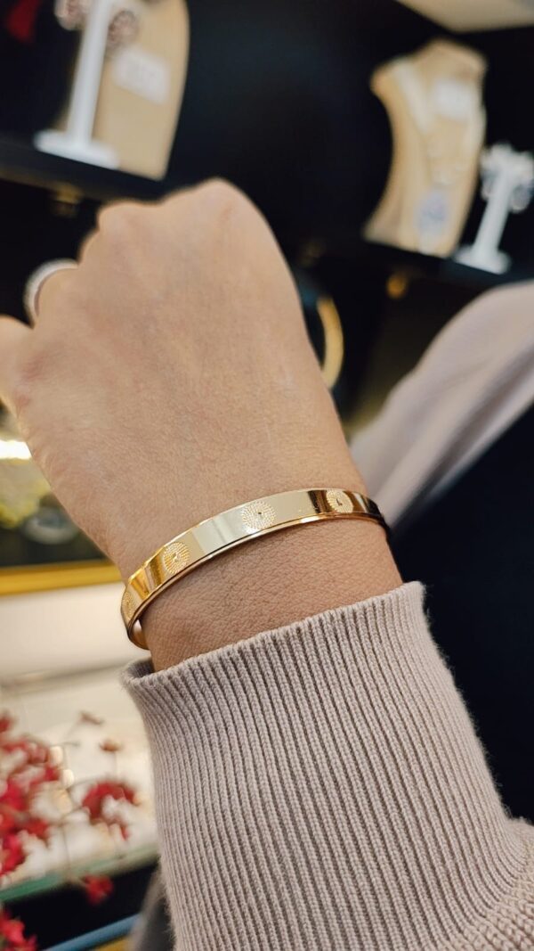 Stunning Gold Kada - Image 2