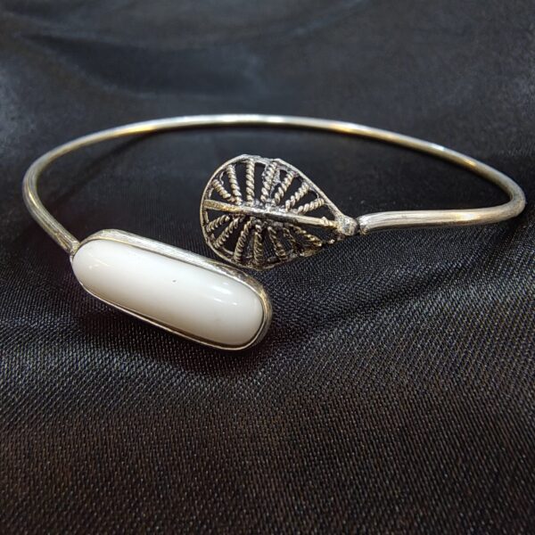 White Bar Stone Leaf Open Cuff Bracelet