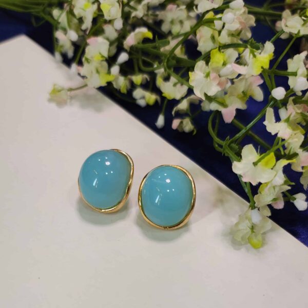 Fashion Natural Stone Stud