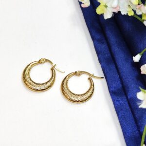 Bold Curves Hoops