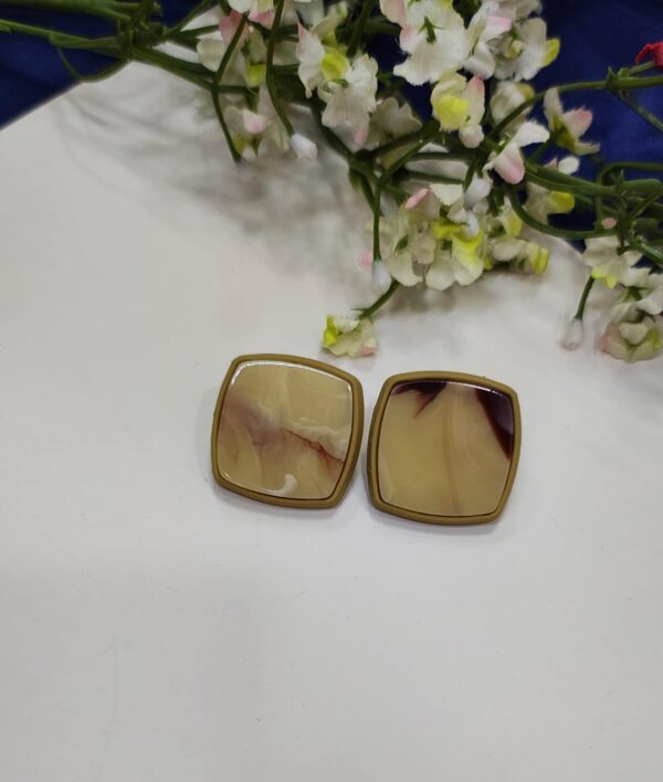 Square Stone Earring Stud Sand (1)