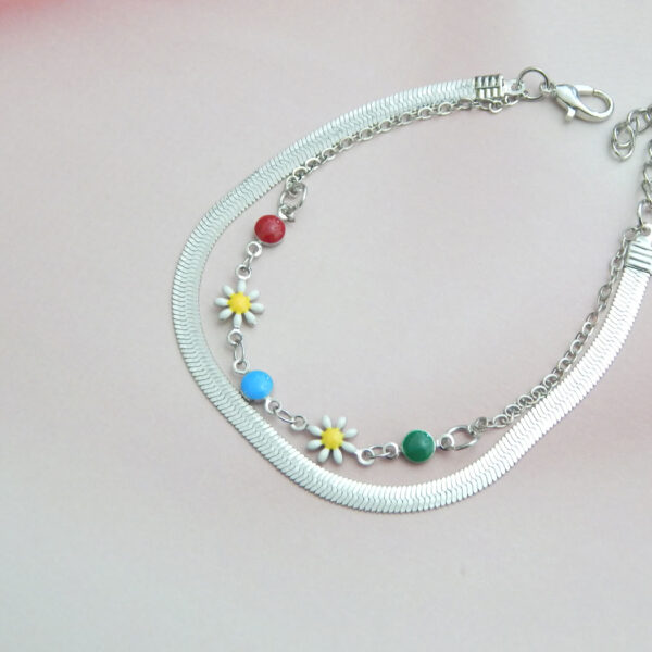 Silver floral chain bracelet with multicolor beads and daisy charms