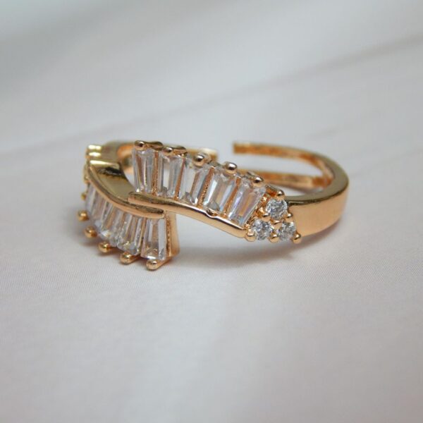 Blush Radiance Diamond Finger Ring with Rose Gold Finish and Baguette Stones – Royal Reflection DS