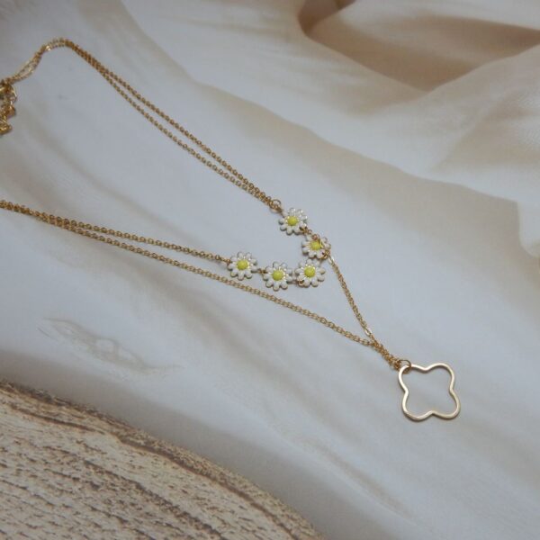 Gold Dual Layer Daisy Necklace with Floral Pendant – Royal Reflection DS
