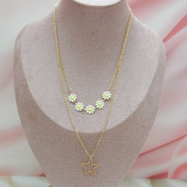 Gold Dual Layer Daisy Necklace with Star Pendant – Royal Reflection DS