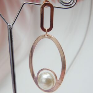 Geometric Brass Oval Earrings with Pearl Accent in Rose Gold – Royal Reflection DS
