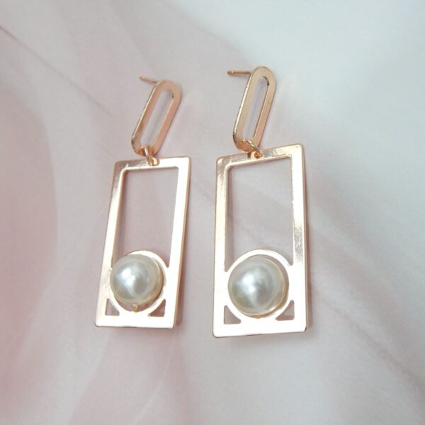 Geometric Brass Rectangle Earrings with Pearl Accent in Rose Gold – Royal Reflection DS