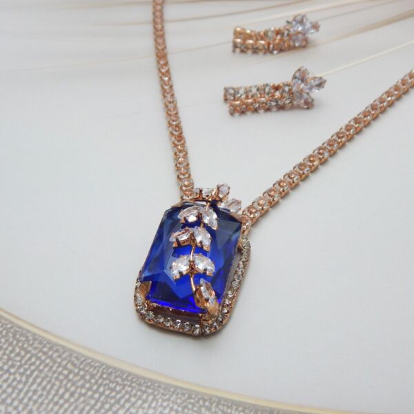 Glitz-Luxe-Leaf-Pendant-Set-Blue