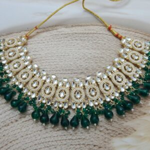 Kundan Teardrop Necklace Set with Green Beads, Earrings and Maang Tikka – Royal Reflection DS