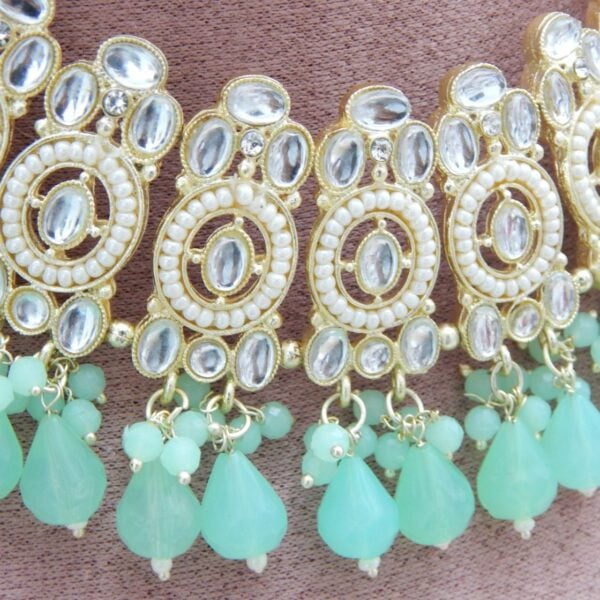 Kundan Teardrop Necklace Set with Mint Beads, Earrings and Maang Tikka – Royal Reflection DS