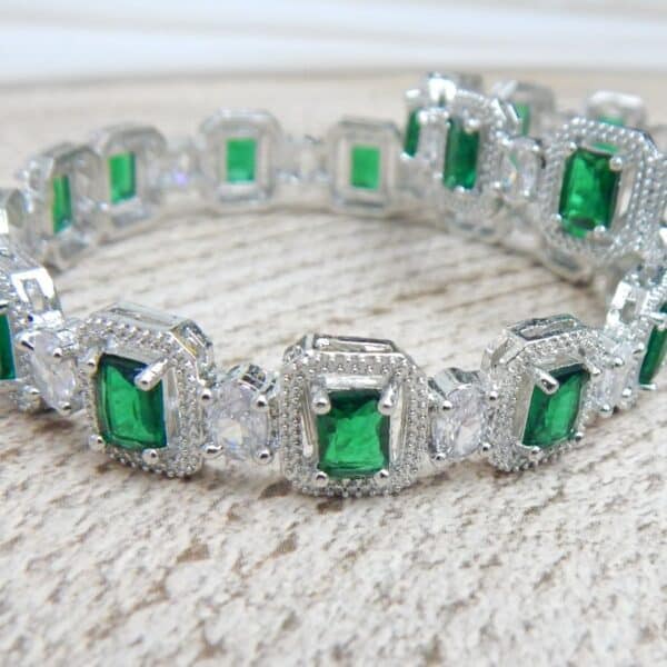 Lustre Line Silver Bangles with Emerald Green Gemstones – Royal Reflection DS