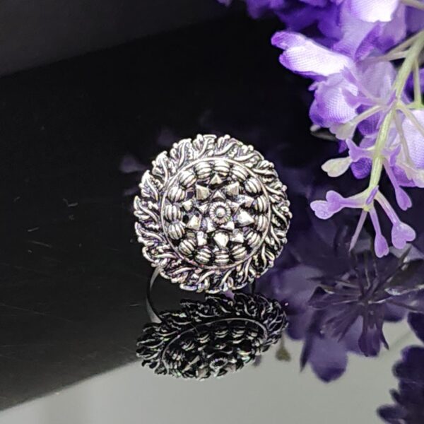Oxidised Silver-Tone Floral Statement Ring with Intricate Mandala Design – Royal Reflection DS