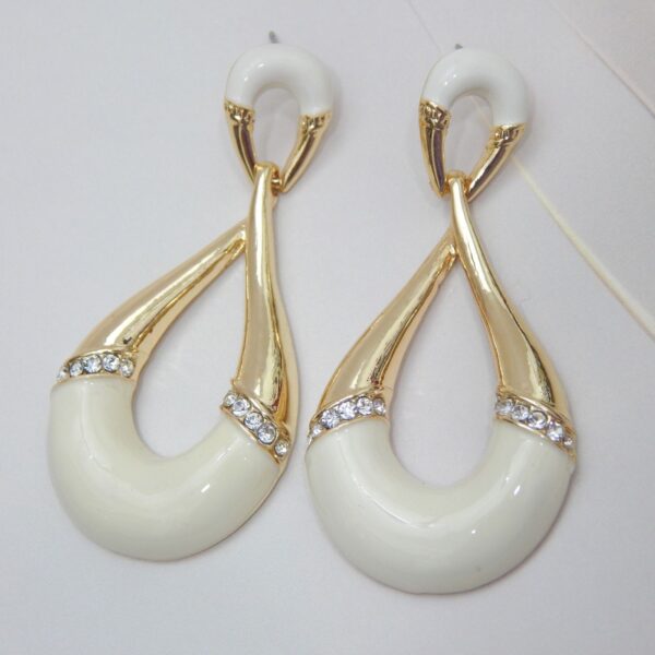 White Enamel Brass Drop Earrings with Gold Accents and Embedded Stones – Royal Reflection DS