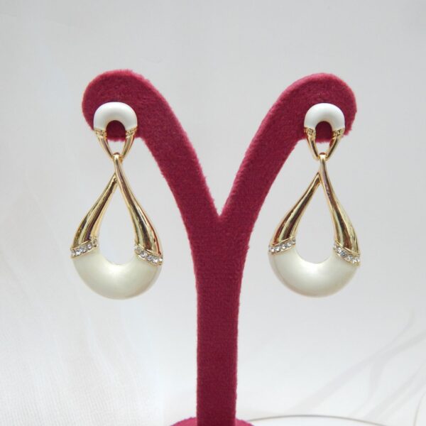 White Enamel Brass Drop Earrings with Gold Accents and Embedded Stones – Royal Reflection DS