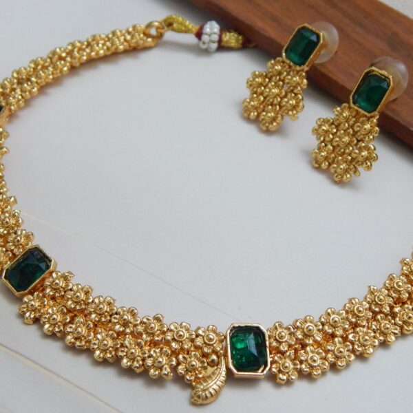 Emerald Bloom Necklace Full View with Earrings – Royal Reflection DS
