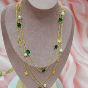 Emerald Glow Layered Gold Necklace with Pearls and Charms – Royal Reflection DS