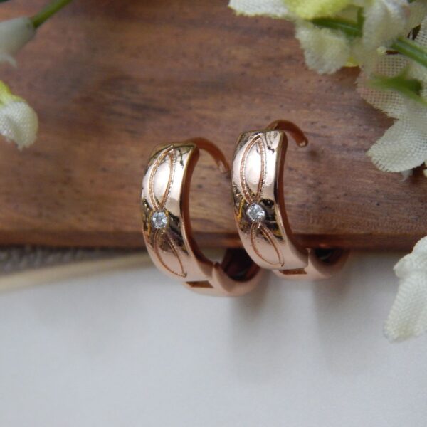 Floral Etch Rose Gold Indian Bali Earrings with Stone Accent – Royal Reflection DS