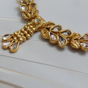 Close-up of Kundan Leaf Pendant on Necklace – Royal Reflection DS