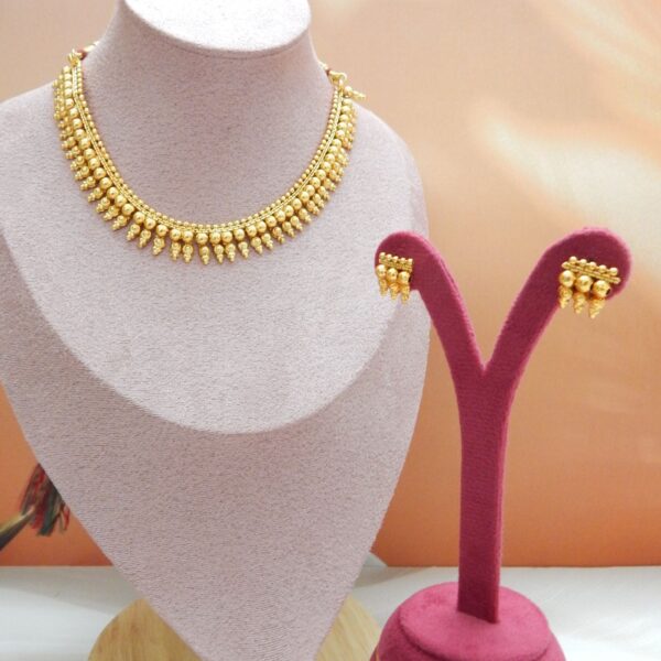 Traditional Gold Beaded Grace Necklace with Temple Motifs – Royal Reflection DS