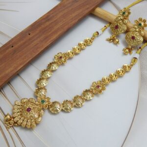 Traditional Flower Necklace Design – Royal Reflection DS