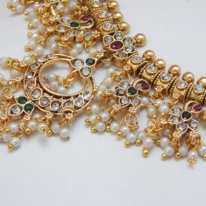 Kavya Choker Set zoom